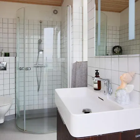 2 Person Holiday In 度假居 *